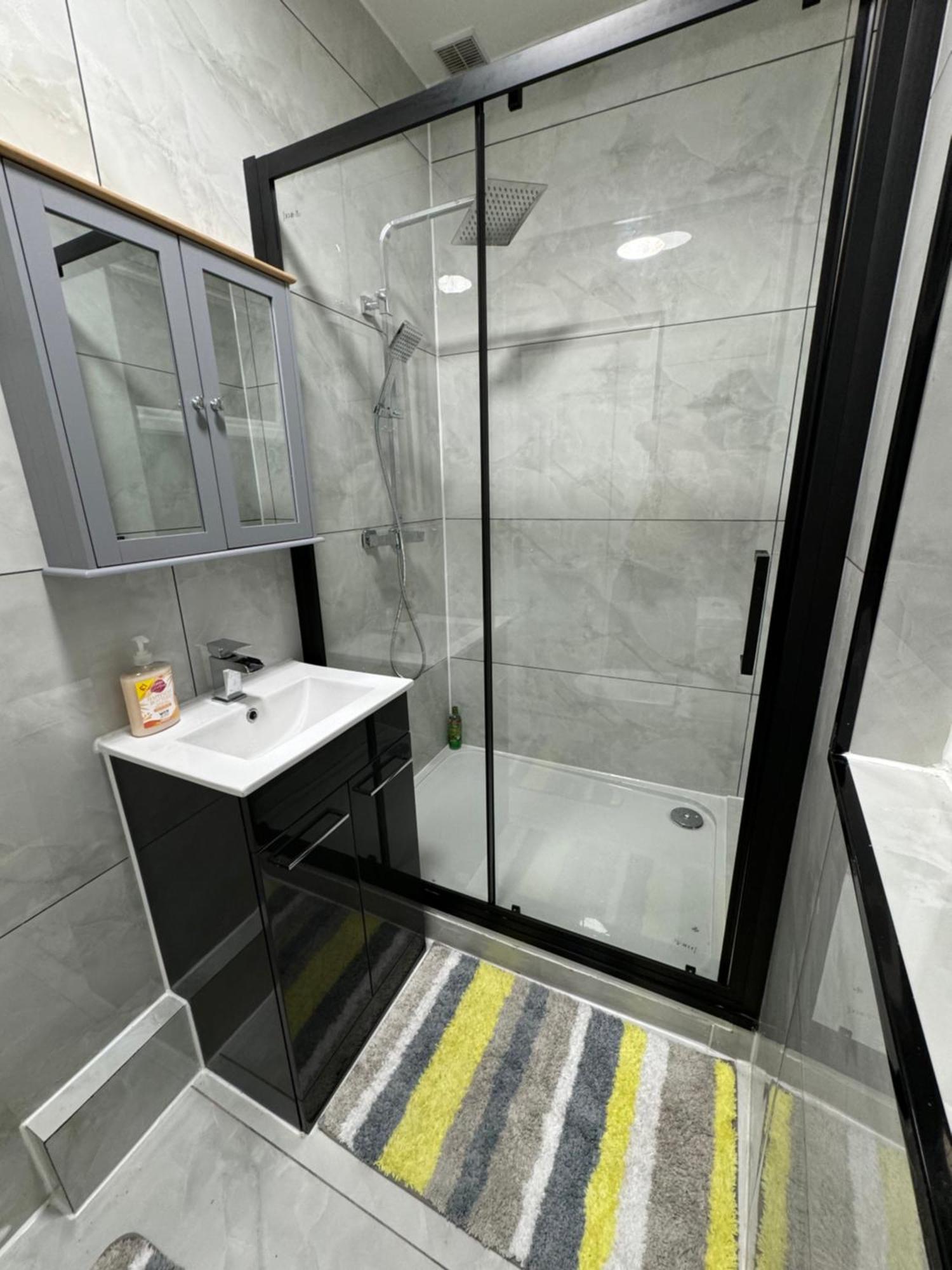 Seven Sisters Hideaway Apartment London Bagian luar foto